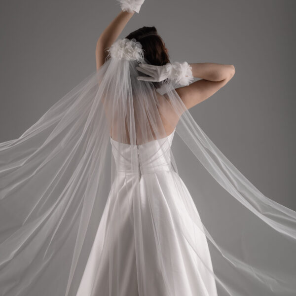 Daisy 3D Flower Comb Veil: Timeless Elegance Daisy 3D Flower Comb Veil: Timeless Elegance